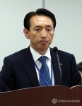 <2013국감> 곤혹스런 김석기 한국공항공사 사장
