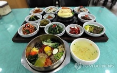 모녀 3대가 이어가는 비빔밥 명가 가족회관