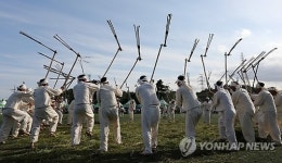 흥겨운 봉평메밀 도리깨질 소리