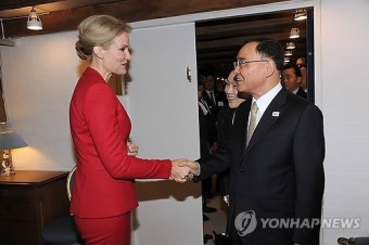 정 총리, 덴마크 총리와 조찬 회동