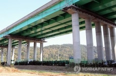 자투리 공간 활용한 통영시 노산 테니스장