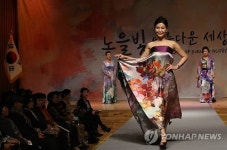 시니어 모델의 화려한 등장