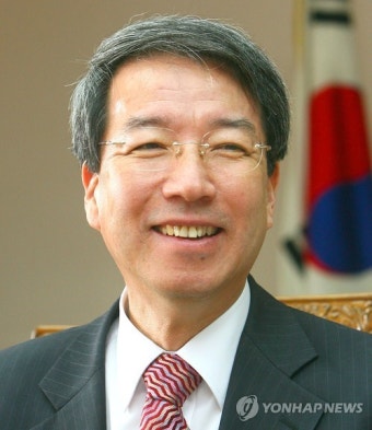 정운찬 전 총리, 서울대 이사 선임