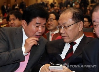 얘기나누는 황우여-김진표