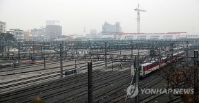 한산한 전북 익산역