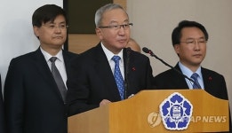 정부 투쟁에 밀려 혈세 낭비하는 협상은 안한다