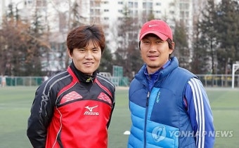 울산대 축구부 유상철 감독과 정경호 코치