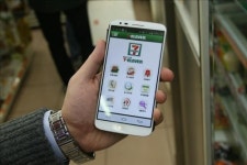 세븐일레븐, 점주에게 스마트폰 발주서비스 제공