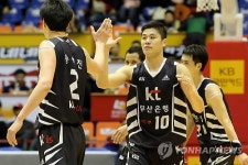 <프로농구> KT, 조성민 막히자 태풍도 소멸