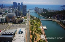 <사람들> 무인 항공촬영 오승환 경성대 사진학과 교수