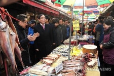 마천중앙시장 찾은 박원순 시장