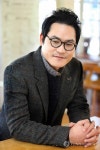 배우 김성균