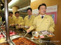 맛있는 오리고기로 점심을