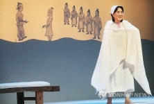김성녀 모노드라마 벽속의 요정