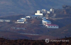 광명성절 앞둔 북한마을