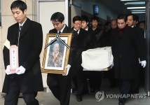 원로배우 황정순 씨 발인식 엄수