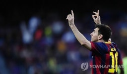 메시 해트트릭…구단 통산 최다 득점 신기록