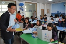 서경덕 교수 찾아가는 독도학교 섬마을서 재개