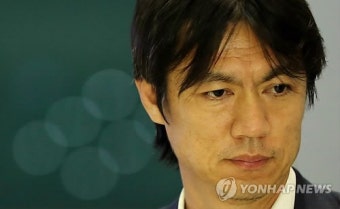 생각에 잠긴 홍명보 감독