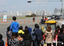 어벤져스 촬영 마포대교 철통보안…큰 혼잡 없어