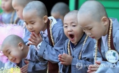 부처님 저는 졸려요