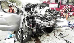 중부내륙고속道서 6중 추돌…3명 사망 2명 부상(종합)