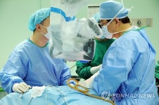 충북대병원 첫 해외의료 관광객 수술 끝마쳐