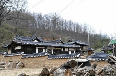 청송 평산신씨 종택 중요민속문화재 예고