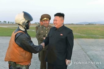 北 김정은, 공군부대 시찰