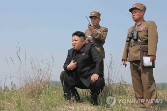 北 김정은, 여성 방사포부대 포사격 훈련 참관