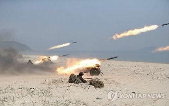 北 김정은, 여성 방사포부대 포사격 훈련 참관