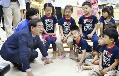 어린이 만난 박원순 후보