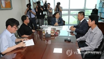 심재철 위원장, 세월호 유족대표 면담