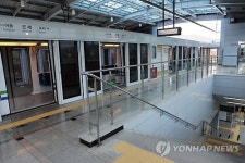 낙뢰로 한전 단전…의정부 경전철 운행 중단(종합)
