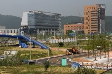 충북 혁신도시 지정 8년만에 완공 눈앞
