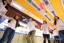 단체여행! 스마트한 E-트레인으로 떠나세요