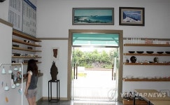 <카메라뉴스> 도예 갤러리로 재탄생한 옛 부산 송정역