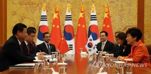 한중정상회담 중국 발표 보니…韓끌어들이기 방점