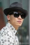 포즈 취하는 다이나믹듀오의 개코