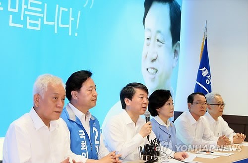 안철수, 국민 혈세 빨아먹는 흡혈귀 정부 비판