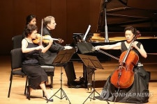 정명화·정경화, 대관령음악제서 세월호 추모곡 연주