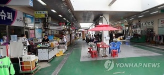 쿠폰·야시장 도입…경남 전통시장 살리기 몸부림