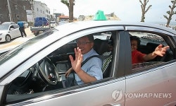 강원 희망택시 첫 운행…춘천 산골주민 천원에 이용