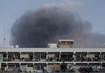 이스라엘, 가자 유엔학교 또 포격…100여명 사상