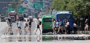 숨막히는 무더위 서울에 첫 폭염경보(종합)