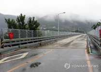 자살다리 오명 옛 운암대교에 안전펜스 설치