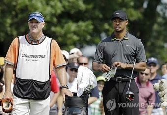 우즈 캐디 