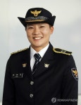 42세 늦깎이 여경 박연주씨 "인터폴 근무 꿈"