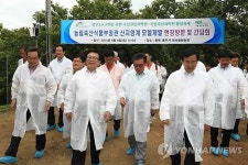 산지양계 모델 개발 연구 시범단지 방문한 이동필 장관