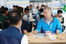 건설현장 방문한 백헌기 안전보건공단 이사장